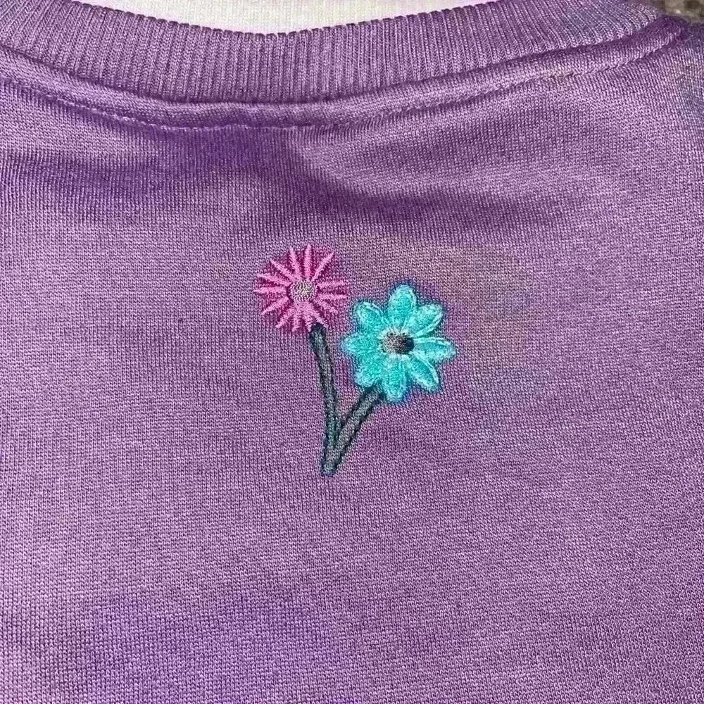 Vintage embroidered “grandma” sweatshirt - Picture 3 of 4